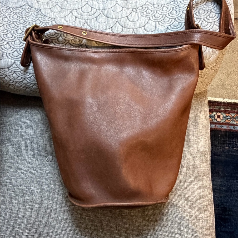 Coach #9085 XL Vintage Feedbag - Picture 2 of 11